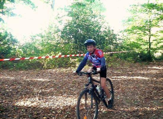 course vtt de COUFFE