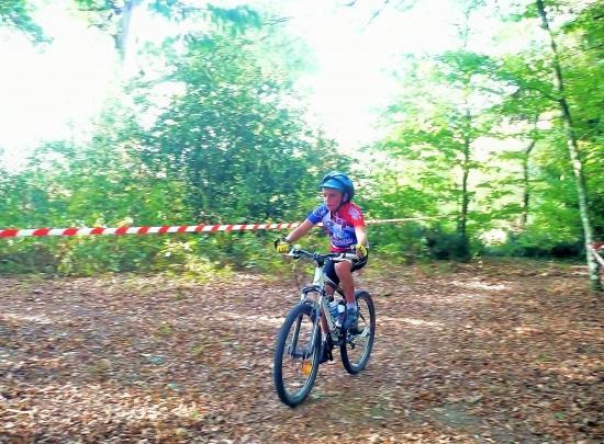 course vtt de COUFFE